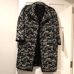 Ann Taylor casual coat in size M. Worn once.